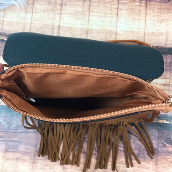 << Fringe Tassel Crossbody Purse Bag >> - Picture 6 of 7